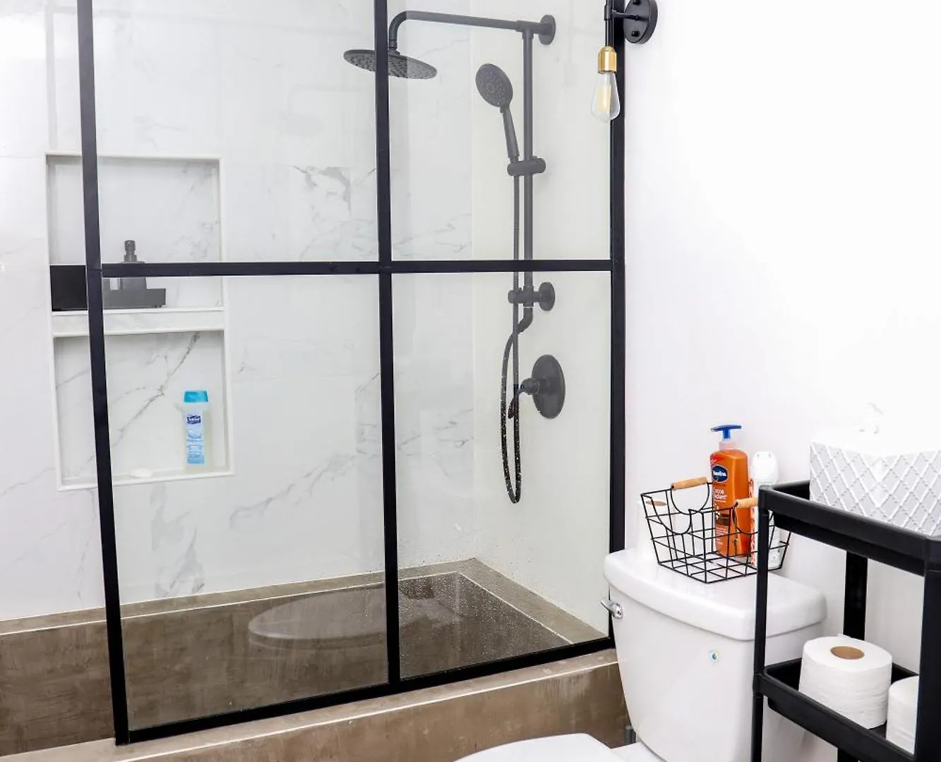 Privatunterkunft Private Rooms In Duplex Home W 4 Baths Fq Beds 1-3Ppl San Juan