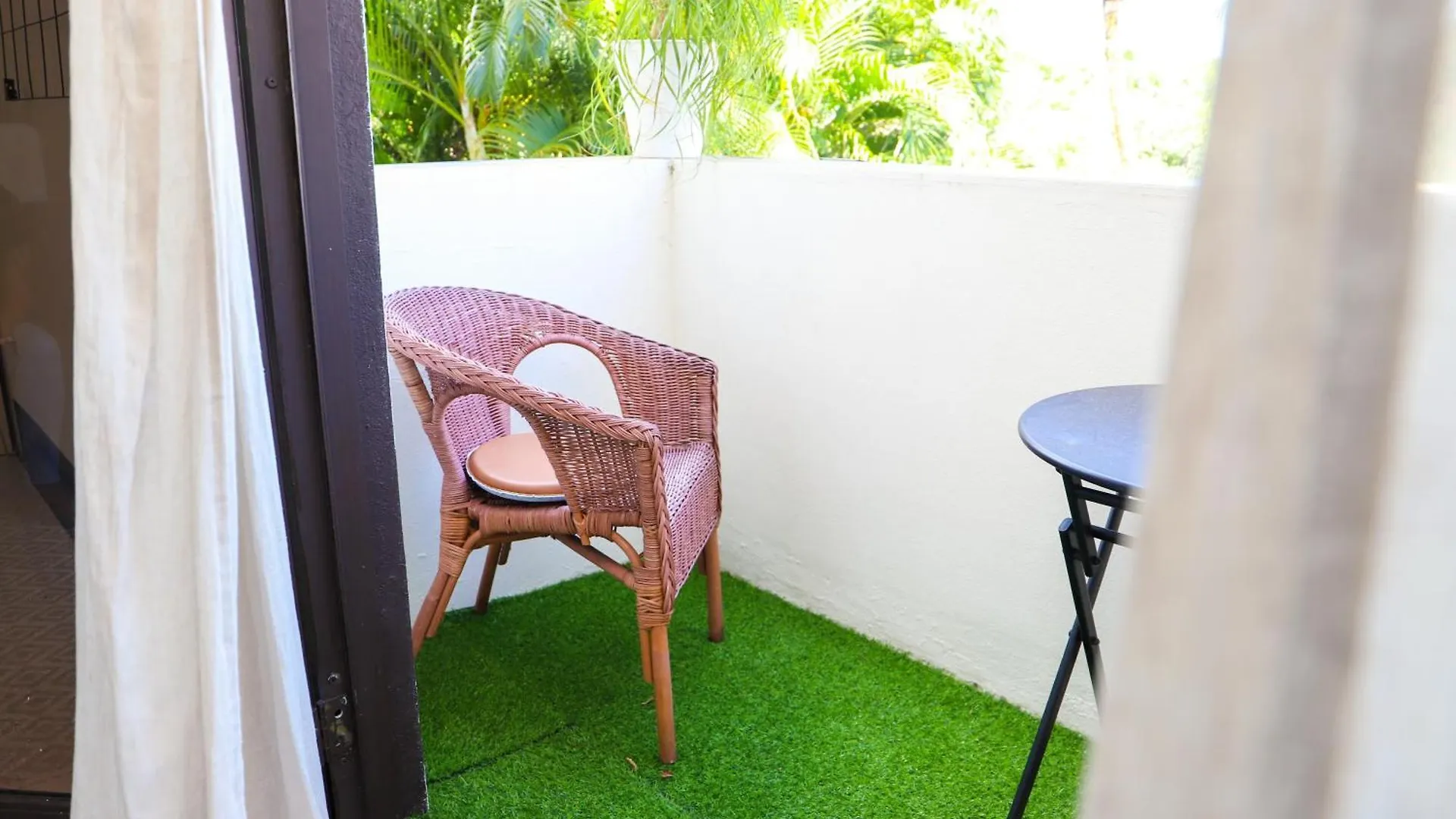 Private Rooms In Duplex Home W 4 Baths Fq Beds 1-3Ppl サンジョアン 0*,  プエルトリコ
